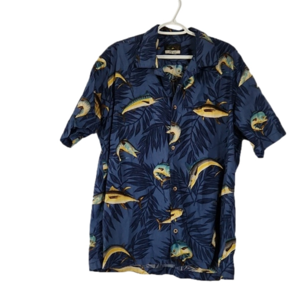 Fins button down top